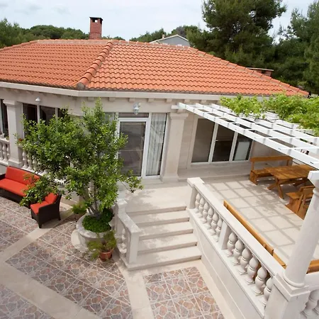 Barba Petra Dvori