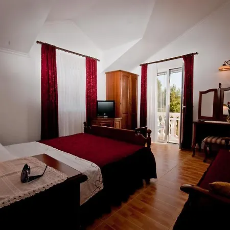 Apartment Barba Petra Dvori Sumartin