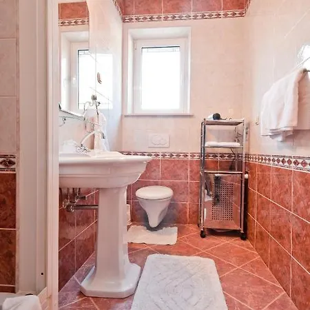 Barba Petra Dvori * Sumartin