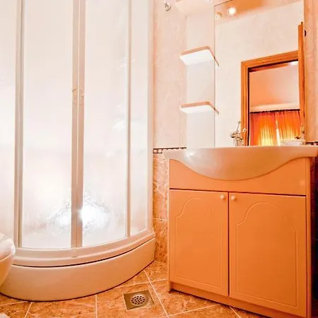 Barba Petra Dvori Apartment Sumartin