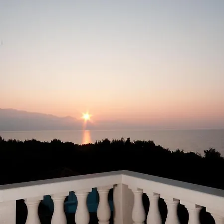 Barba Petra Dvori Apartman *